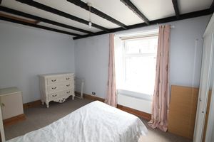 Bedroom- click for photo gallery